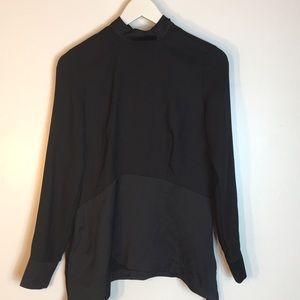 H&M NWOT Women blouse size 4